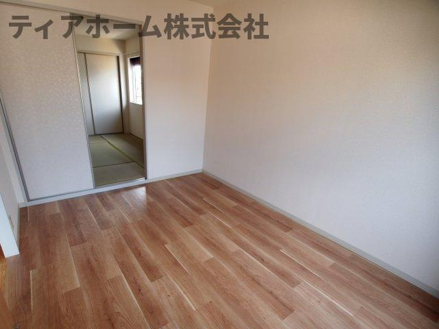 エルドラード五位堂Eの洋室|個人の部屋や寝室として使える洋室です