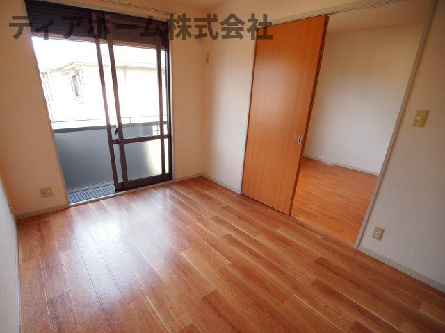 エルドラード五位堂Eの洋室|スタンダードな洋室です