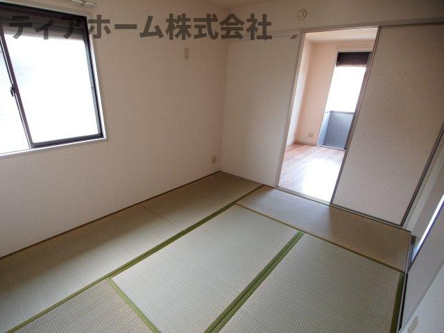 エルドラード五位堂Eの和室|和室があれば、来客や子供用のスペースとして活躍します