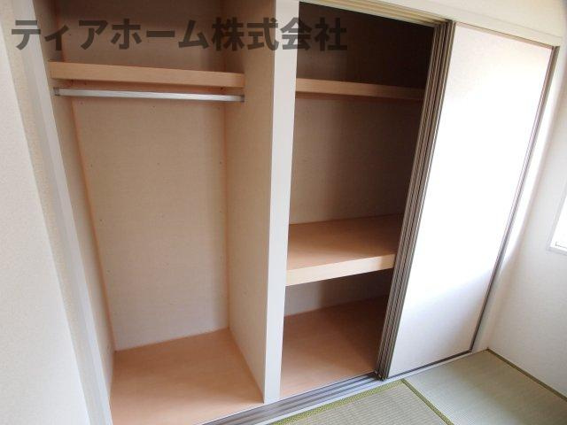 エルドラード五位堂Eの収納|大きなものも収納できそうです