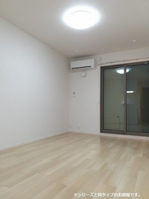 【居間・リビング】 | リジエールⅡ | 居間です