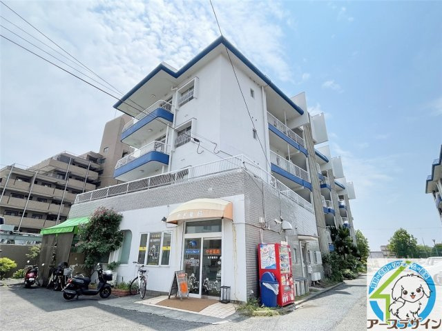 魚住コーポの外観