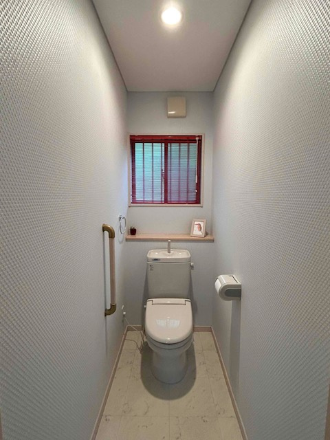 大津市北比良中古住宅のトイレ