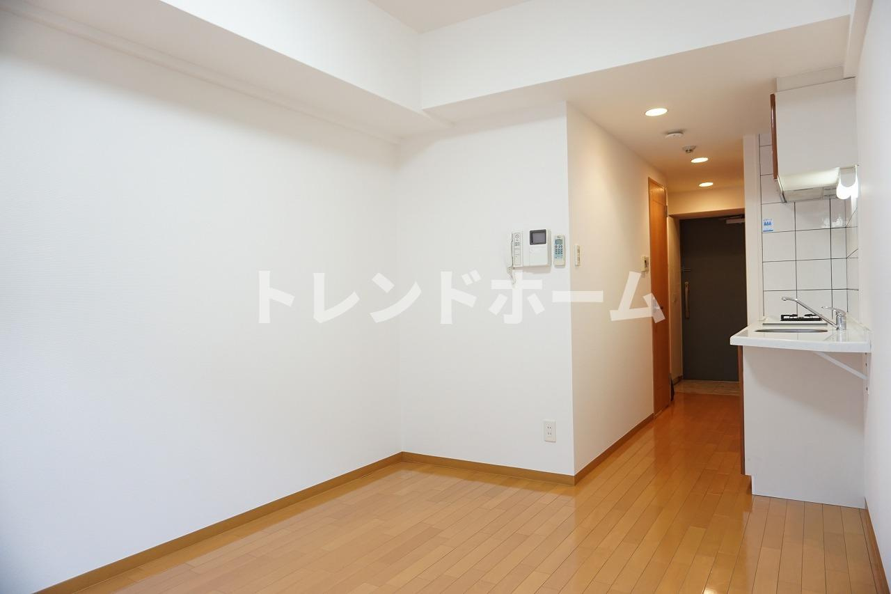 エスリード御堂筋梅田の居間・リビング|選べる家電プランあり！！