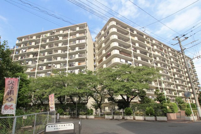 尾竹橋公園スカイハイツの外観
