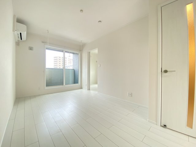 【新築】KINGDOM(キングダム)Ⅱ の居間・リビング