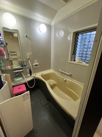 堺市南区檜尾　太陽光発電　駐車3台可能の浴室