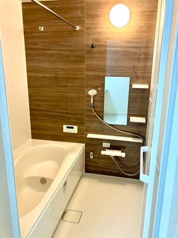 Terrechez　高松市東山崎町の浴室|足を伸ばせてゆっくり入れるタイプの半身浴タイプの浴槽です。