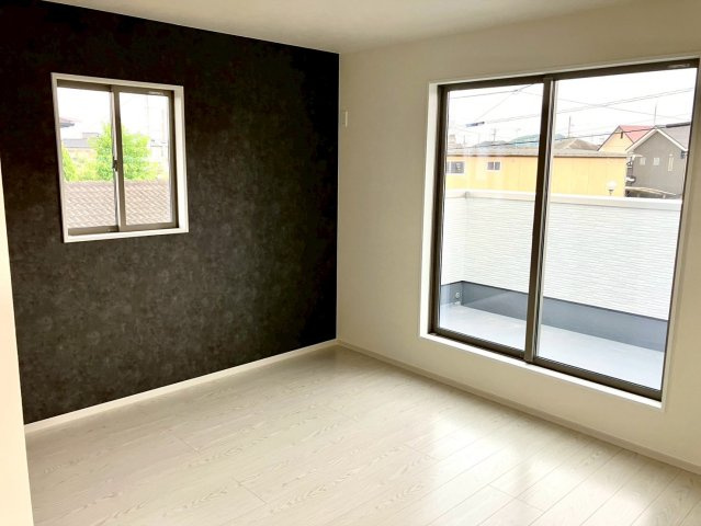 Terrechez　高松市東山崎町の寝室|２階寝室（バルコニー側）です