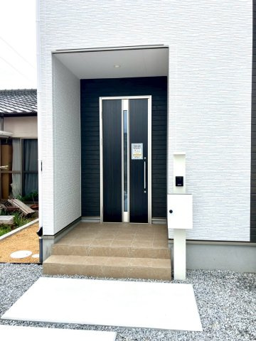 Terrechez　高松市東山崎町の玄関|落ち着いた玄関です