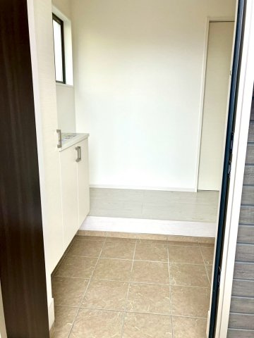 Terrechez　高松市東山崎町の玄関|明るい玄関です