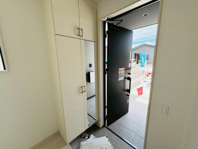 ケイアイエルデ／菊池郡大津町１期／１号棟の玄関|完成済みの物件！即案内可能です！当日内覧・夜間の内覧OK！