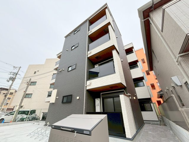 M-City大阪十三の外観
