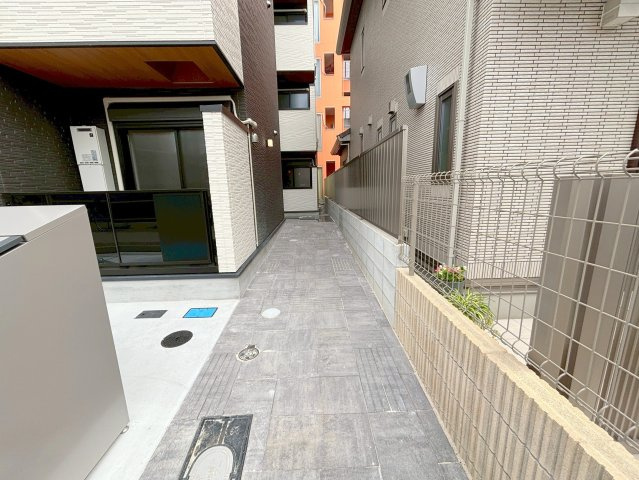 M-City大阪十三のエントランス