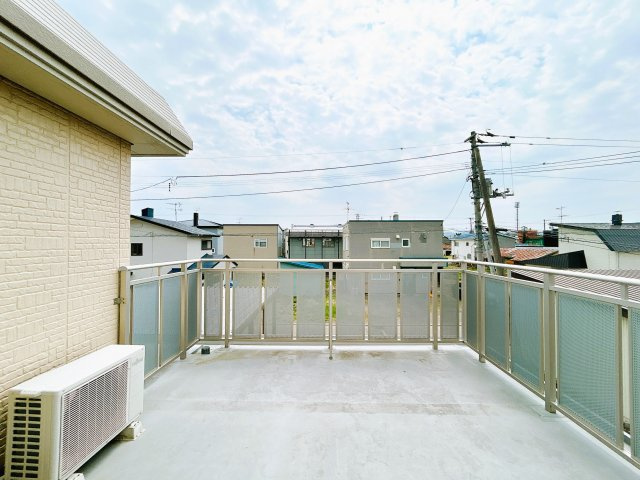 紋別郡遠軽町南町１丁目３－２８　中古売家のバルコニー|【リフォーム後】バルコニー