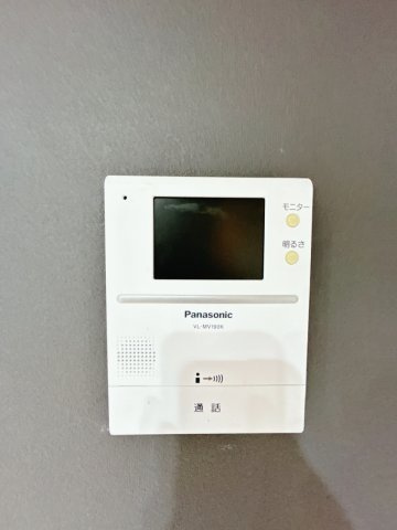 紋別郡遠軽町南町１丁目３－２８　中古売家のセキュリティ|【リフォーム後】インターフォンは新品の物に変更致しました。