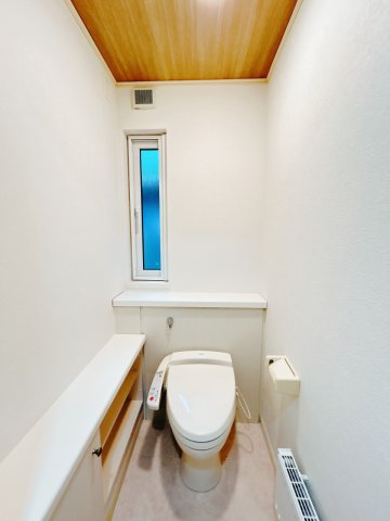 【トイレ】 | 紋別郡遠軽町南町１丁目３－２８　中古売家 | 【リフォーム後】トイレは点検を行いクリーニングで仕上げました。