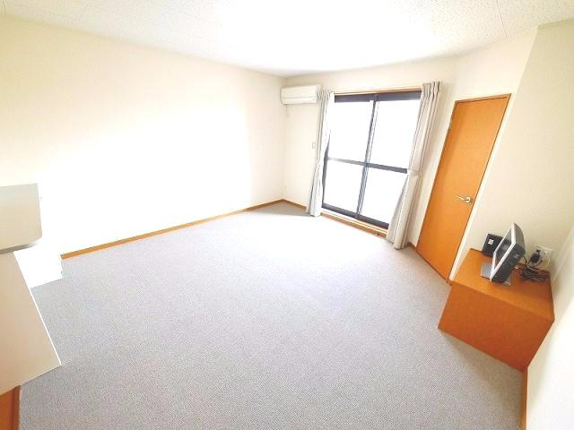 レオパレス南生駒の洋室|スタンダードな洋室です