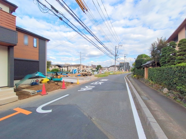 入間市下藤沢2丁目・全10棟　新築一戸建　5号棟の前面道路含む現地写真|現地写真（2025年9月24日撮影）