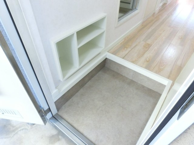 メゾンデュ・ヴィスタリアの収納|小物を収納するのに便利です