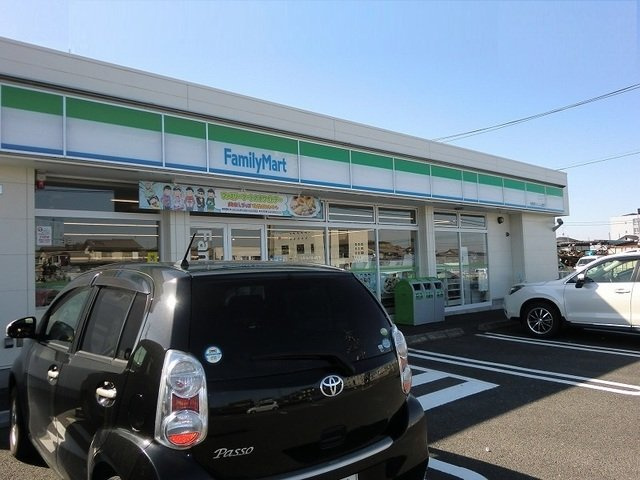 プランドールの周辺|ファミリーマートにんじん通店まで650m