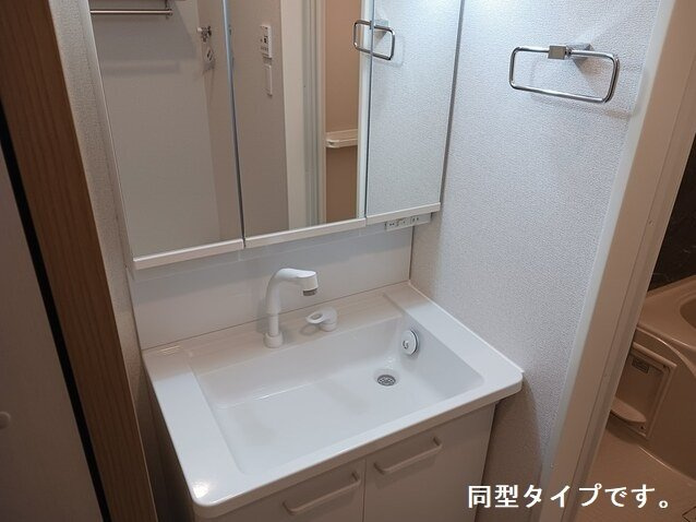 エクシア　ウーノの洗面所