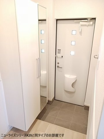 エクシア　ドゥーエの玄関