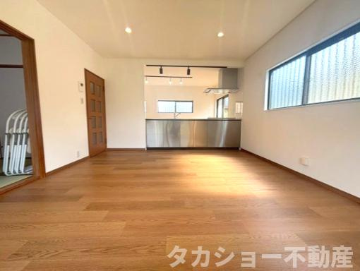 【居間・リビング】 | 市原市光風台5丁目　中古戸建