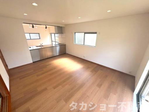 【居間・リビング】 | 市原市光風台5丁目　中古戸建