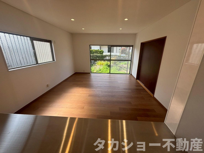 【居間・リビング】 | 市原市光風台5丁目　中古戸建