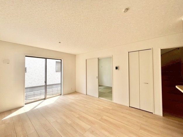 クレイドルガーデン東郷町諸輪第7　全8棟　新築戸建の居間・リビング