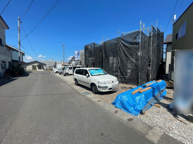 新築戸建・建売　会津若松市藤原二丁目　GRAFARE　全3棟の前面道路含む現地写真