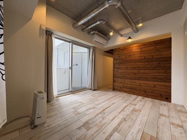 スジュの居間・リビング