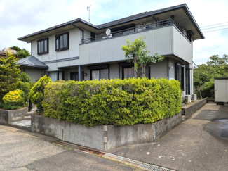 【外観】 | 東金市藤下飛地　二世帯中古戸建 | セキスイハウス施工軽量鉄骨2世帯住宅7SLDK　敷地約86坪 駐車3台可 IHクッキングヒーター　