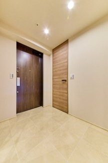 【玄関】 | 白金ザ・スカイE棟