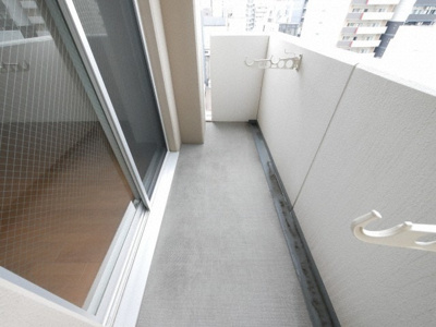 【バルコニー】 | セレニテ北久宝寺 | 外からの目が気にならないバルコニーで洗濯物が干せます