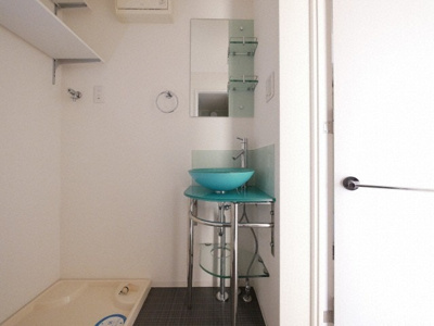 【洗面所】 | セレニテ北久宝寺 | 使いやすい独立洗面台です