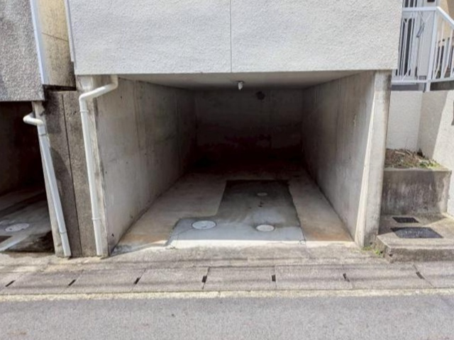 【駐車場】 | 山科区四ノ宮小金塚　中古戸建