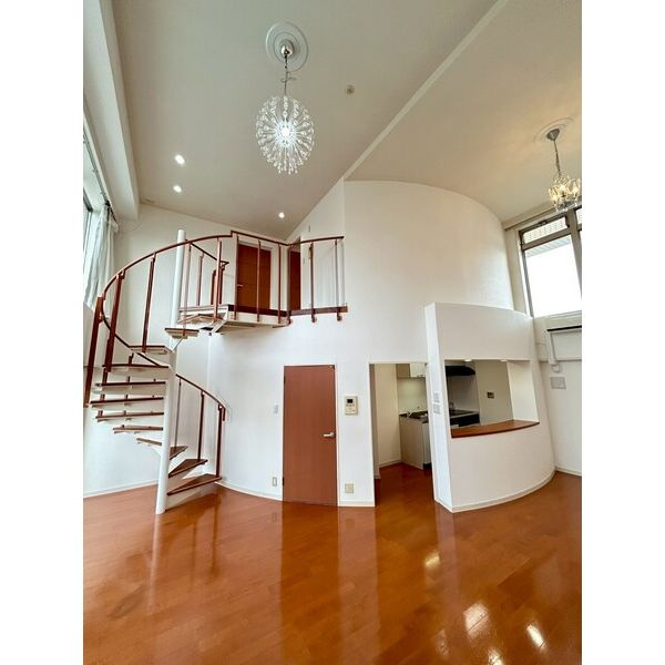 CITY　SPIRE難波プレミアの内装