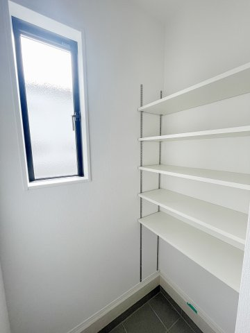 新築戸建・建売　会津若松市藤原二丁目　GRAFARE　全3棟の玄関