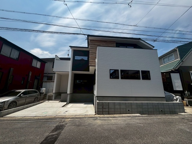 ケイアイスタイル日進市梅森台1期　全1棟　新築戸建の前面道路含む現地写真