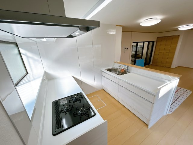 草津市青地町のキッチン