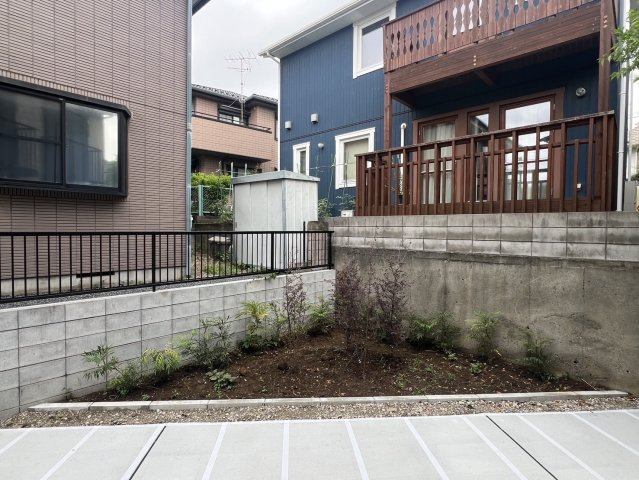 セナリオフォルム北国分の庭