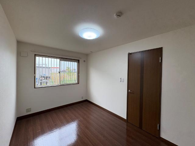 レアルAの内装|洋室