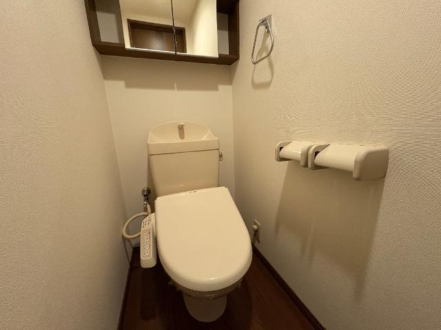 レアルAのトイレ|シャワー付トイレ