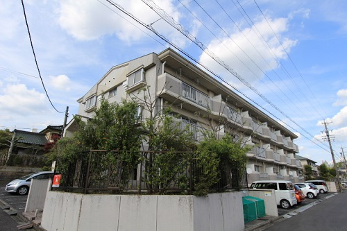 コンフォール高蔵寺の外観