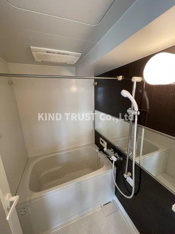 新栄プロパティーTEN8の浴室|きれいなお風呂です