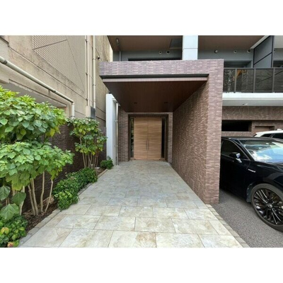 【エントランス】 | アトリオフラッツ春日原 | 別号室の写真になります。現況優先。
