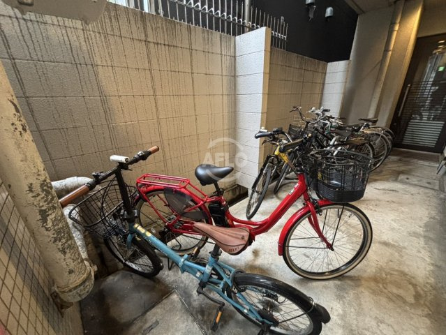 ノイメゾン堀江 堀江小学校のその他共用部分|ノイメゾン堀江　駐輪場