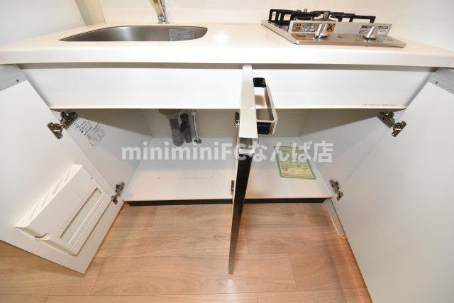 プレサンス難波駅前